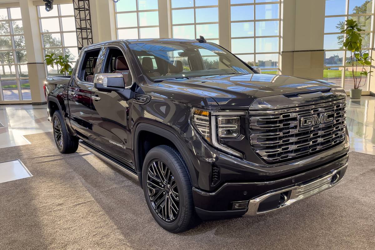 2025 GMC Sierra Denali Price & Features: What to Expect